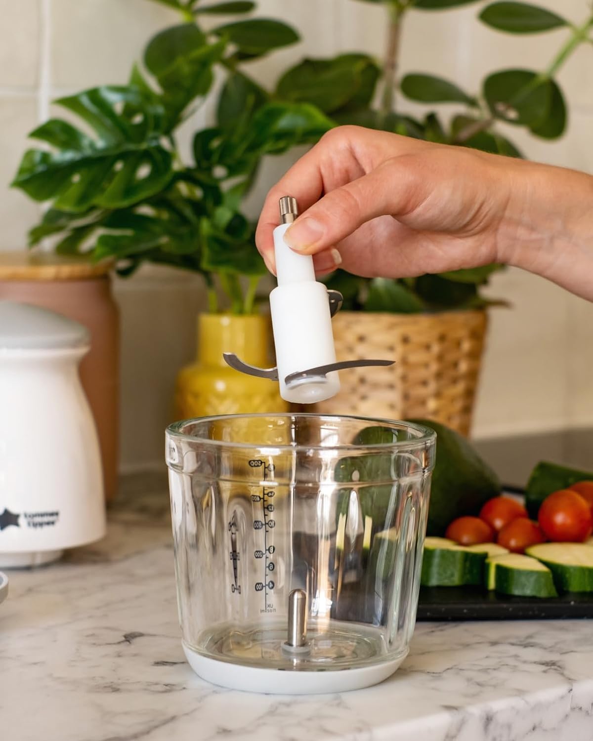 Tommee Tippee Quick-Chop Mini Baby Food Blender and Chopper - Image 11
