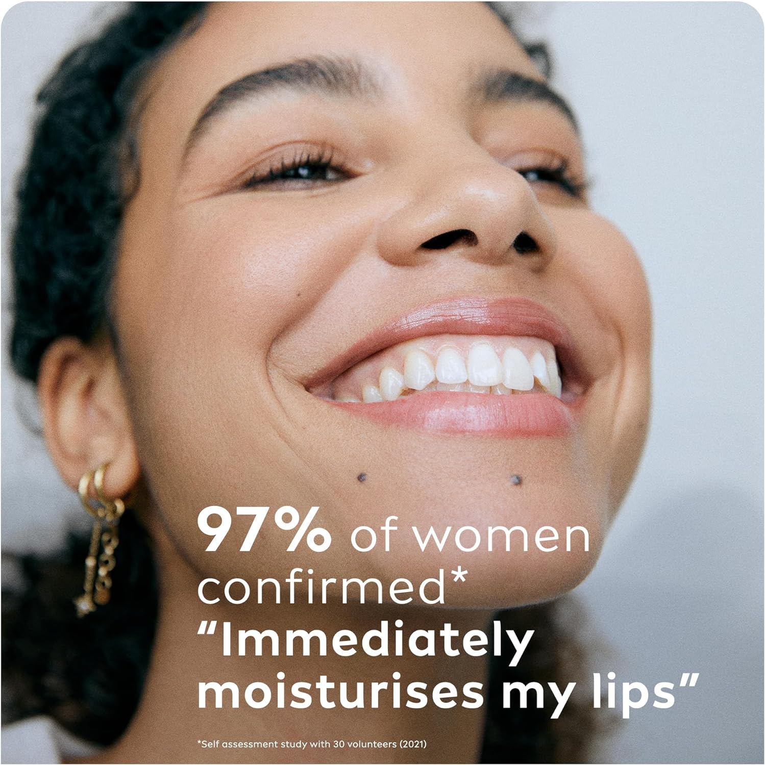 NIVEA Hydro Care Lip Balm SPF15, 4.8g - Image 3