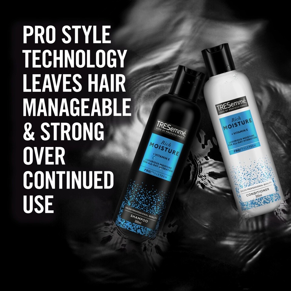 Tresemme Rich Moisture Shampoo 300ml - Image 2